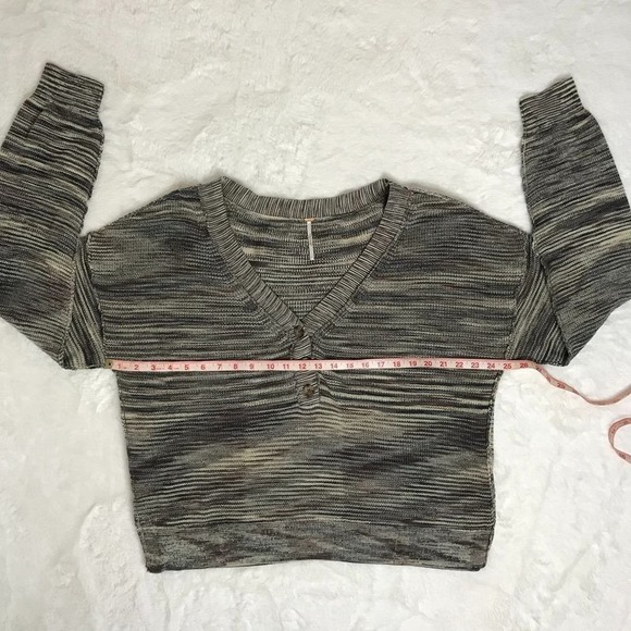 𝅺New FREE PEOPLE Mercury Henley‎ Sweater Large - Picture 5 of 8